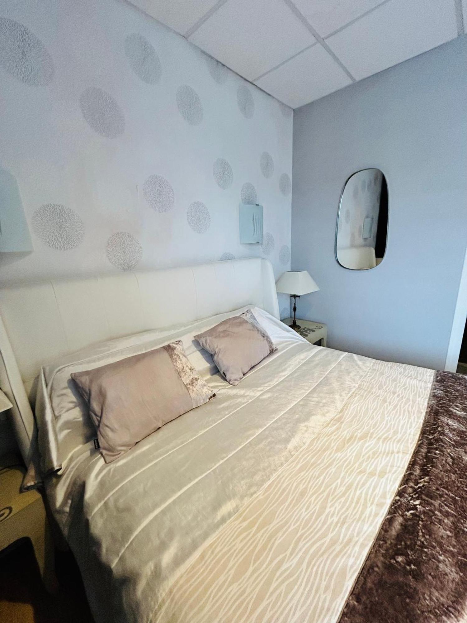 Logis Hotel L'Ayguelade Bielle Ngoại thất bức ảnh