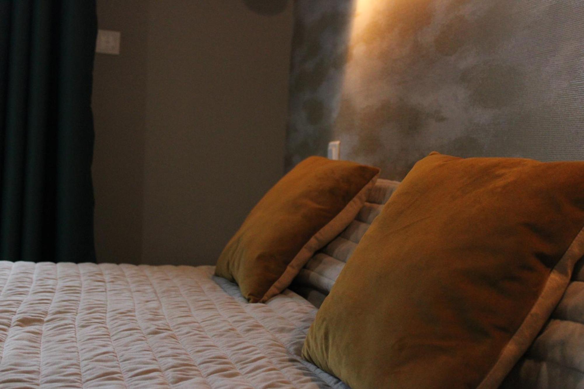 Logis Hotel L'Ayguelade Bielle Ngoại thất bức ảnh