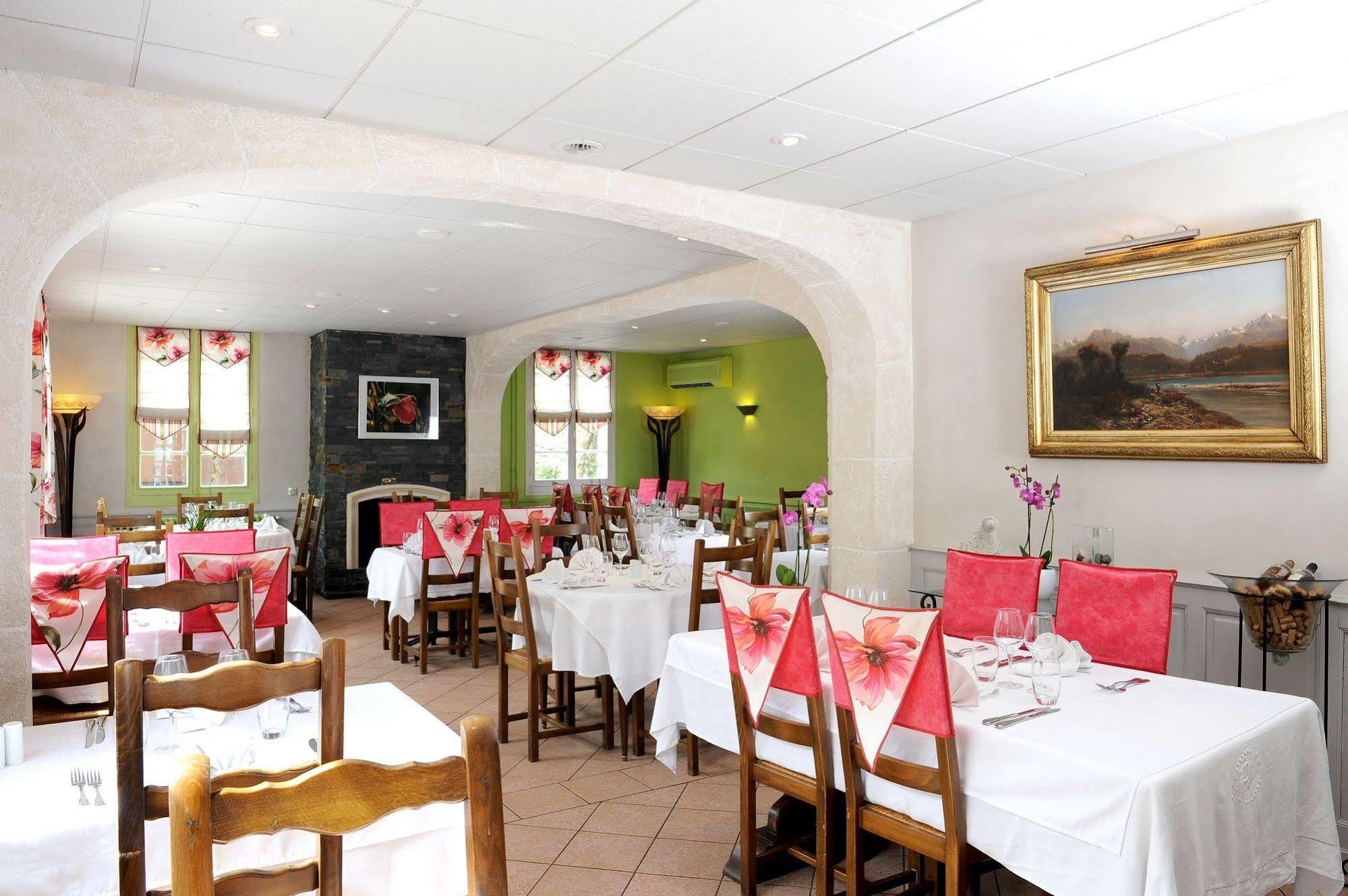 Logis Hotel L'Ayguelade Bielle Ngoại thất bức ảnh