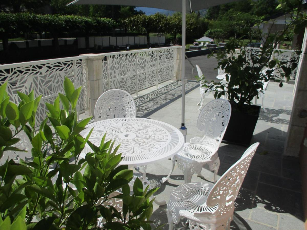 Logis Hotel L'Ayguelade Bielle Ngoại thất bức ảnh